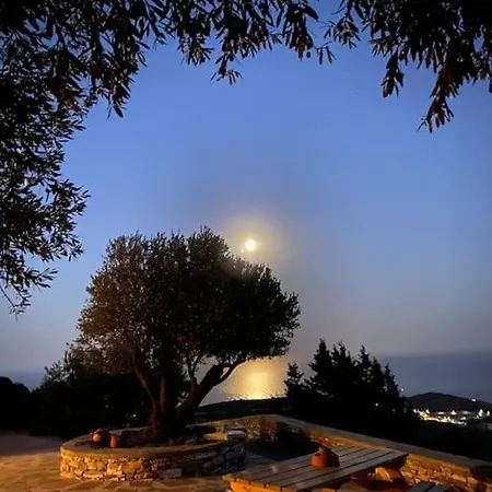 Flaros House-traditional Cycladic House, Sifnos Holiday home *