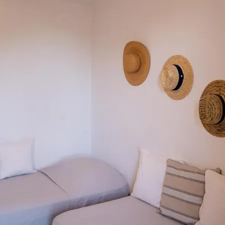 Flaros House-traditional Cycladic House, Sifnos Holiday home